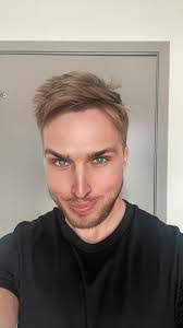 Shane Kaplan's Instagram, Twitter & Facebook