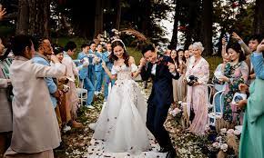 Maybe you would like to learn more about one of these? Actress Celina Jade Singer Han Geng S Intimate Wedding In New Zealand Dwp