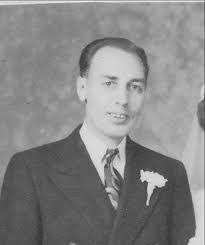 Laura Renken's Instagram, Twitter & Facebook