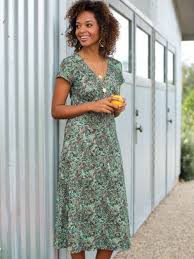 Sahalie Bella Coola Print Knit Short Sleeve Dress Paisley Xl V Neck Aline E27176 Sahalie Fitandflarealinedress Casua With Images Short Sleeve Dresses Dresses Knit Dress