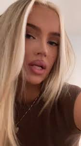 Emma Ellingsen (@emmathevampireslayer)'s videos with Class of 09