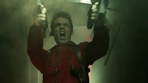 Huit voleurs font une prise d'otages dans la maison royale de la monnaie d'espagne, tandis qu'un génie du crime manipule la police pour mettre son plan à. Voir La Casa De Papel Saison 2 Episode 5 Vf En Streaming Gratuitement Lacasadepapelstreaming Over Blog Com Casa Di Carta Berlino Attori