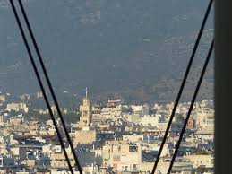 Στα χεριά της αστυνομίας βρίσκεται ένας άνδρας για την σεξουαλική επίθεση σε βάρος νεαρής σοπράνο στη νέα σμύρνη. Apo To Panw Epipedo H Agia Fwteinh Neas Smyrnhs Eikona Toy Kentro Politismoy Idryma Stayros Niarxos Kalli8ea Tripadvisor