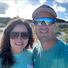 What softball teams are available for a 10-year-old girl in the Bowling  Green/Glasgow area?