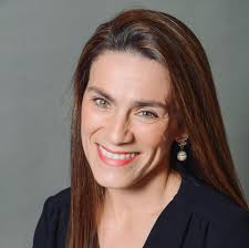 Julie Auclair's Instagram, Twitter & Facebook