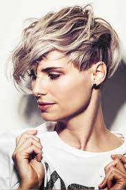 28 Adorable Short Layered Haircuts For The Summer Fun Short Layered Haircuts Short Hair Styles Short Hair With Bangs