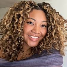 Sidney Hale's Instagram, Twitter & Facebook