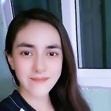 Yo también le pedí a Chat GPT que me hiciera una muñeca personalizada 😊  Estas son las 3 versiones que me hizo ❤️ Si quieres el texto exacto para  que a ti