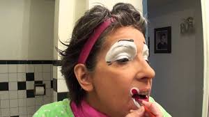 the proper way to apply clown makeup