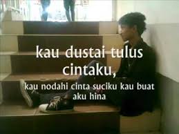 E sama saja aku jalan sendiri. Souqy Bukan Dia By Rista Amalia