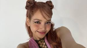 Lisa: así puedes conseguir el castaño rojizo con el que la cantante renovó  su look