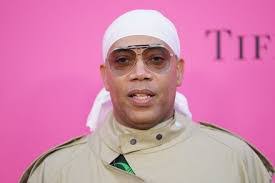 Courtney Pyle's Instagram, Twitter & Facebook