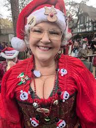 Danielle Rockey's Instagram, Twitter & Facebook