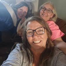 Best paint for 1966 Aristocrat Lo Liner cabinets and walls?