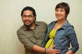 Biodata pelakon ozlynn waty isteri johan raja lawak iluminasi. Isteri Johan Raja Lawak Selamat Bersalin Anak Keempat Mynewshub