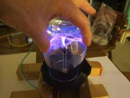 Diy plasma ball from incandescent lamp. Small Diy Plasma Globe Using Zvs Oscillator