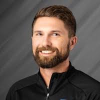 Eli Baker's Instagram, Twitter & Facebook