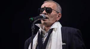 Addio Pino D'Angiò: Il cordoglio del mondo della musica e della comunità di  Caulonia | La Riviera online