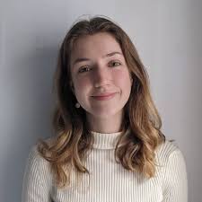 La percepción de profesionales de las entidades sociales sobre las  necesidades, el desarrollo y la atención a adolescentes y jóvenes migrantes  en Madrid capital