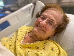 Amy Willstatter's Instagram, Twitter & Facebook