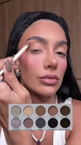 Maquillaje Con Paleta Priscilla Rendon
