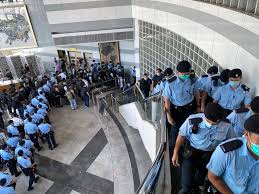 See more of 壹傳媒工會 next media trade union on facebook. é»Žæ™ºè‹±çˆ¶å­åŠå£¹å‚³åª'é«˜å±¤ç­‰7äººè¢«æ• å¤§ç´€å…ƒæ™‚å ± å°ç£ The Epoch Times Taiwan Facebook