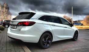 Entdecke auch opel astra zum verkauf! Biala Astra V Kombi 1 4 150km Dynamic Piekna Opel Dixi Car