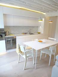 Voir plus d'idées sur le thème amenagement salon, mobilier 35 bibliothèques créatives qui vous redonneront envie d'avoir des livres à la maison. Amenagement Salon Design Avec Cuisine Ouverte Cote Maison