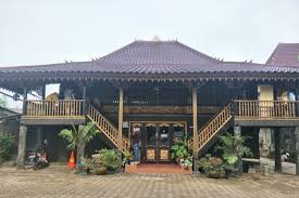 Setiap daerah di indonesia pasti memiliki warisan budaya. 35 Rumah Adat Indonesia Daerah Asal Penjelasan Beserta Gambarnya