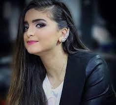 ولم يعد أمام الترك من حل الا الزواج اذا ارادت الاستمرار بالعيش مع والدها، إذ أمرت المحكمة بعودة حلا وشقيقيها إلى أمهم على أن تبقى حلا تحت حضانة والدتها إلى أن تتزوج، بينما شقيقاها لهما. Ø­Ù„Ø§ Ø§Ù„ØªØ±Ùƒ ØªØ±ØªØ¯ÙŠ Ø§Ù„Ø­Ø¬Ø§Ø¨ Ù„Ù‡Ø°Ø§ Ø§Ù„Ø³Ø¨Ø¨ Ù…Ø¬Ù„Ø© Ø³ÙŠØ¯ØªÙŠ