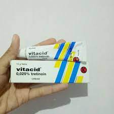 Betametason 0.1% dan neomisin sulfat 0.5%; 8 Rekomendasi Obat Jerawat Yang Bisa Dibeli Di Apotek Terdekat Terpercaya Reaksinya Cepat
