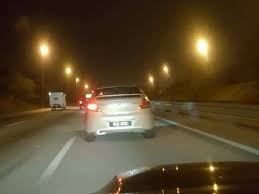 Check spelling or type a new query. Memandu Tanpa Lesen Road Tax Mati Tindakan Biadap Wanita Afrika Ini Cetus Kemarahan Netizen