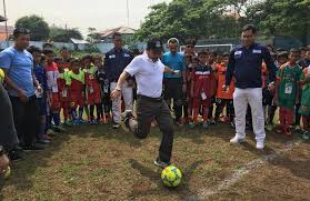 Jun 12, 2021 · dia adalah pemain yang sangat penting bagi kami, karena dia mengatur tempo dan membuat seluruh tim tergerak, tegasnya seperti dilansir dari football italia. Pembentukan Karakter Anak Lewat Festival Sepak Bola U 12