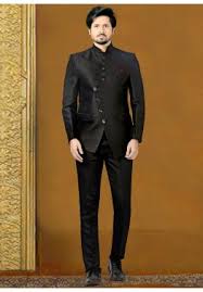 When shopping for a wedding in india not only the brides are presented with tons of options to choose their attire from but also the grooms can choose from… mehndi dresses for men has diversity in its collection. Indian Men Clothing Buy Indian Wedding Dresses For Men Online