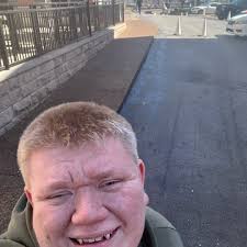 Anyone wanna run some duos. Hit me up a PLAY SHOP LOCKER® PASSES QUESTS  COMPETE CAREER 1,000 R1 Cs MAJOR MAJOR3-LIVE 3 LIVE Beaucross85 e 株  FORTNITE OG ZEROBUILD ZERO BUILD A