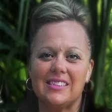 Donna Carvalho's Instagram, Twitter & Facebook