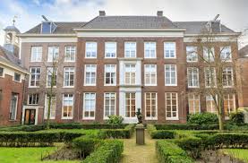 Tanö niha) is an island located off the western coast of sumatra, indonesia. Homepage Nias