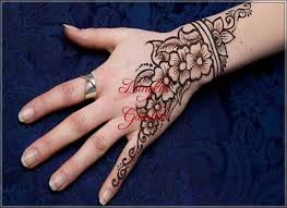 Gambar henna sendiri ternyata sudah dikenal oleh manusia sejak sekitar 5000 tahun yang lalu dan berasal dari negara india. 92 Gambar Henna Sederhana Hd Gambar Pixabay