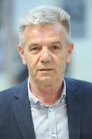 Mandate dobili kardiolog, ginekolog, fudbalski trener, orijentalista...