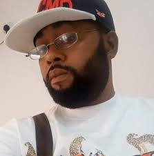 Timothy Knisley's Instagram, Twitter & Facebook