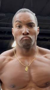 Its a beautiful thing. Knowing that we’re in this for the long haul. And  everyday is a step forward. Living the dream out here 😏🤙🏾. ,  #thewayoftheshred #nattyking #physique #naturalbodybuilding ...