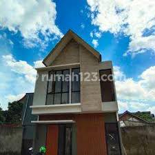 3 + 1 garasi : House For Sale In Central Park Jakarta Barat Rumah123 Com