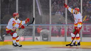 Want your name, logo or link here ? Gogulla Und Henrion Malen Den Derby Traum Deg Besiegt Die Haie Im Del Winter Game Dusseldorfer Eg