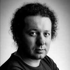 Superscrierile lunii mai, selecție de Ovidiu Vanghele