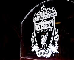 The football club's anthem is you'll never walk alone. Fussballclubs Liverpool Wappen Auf Glas In Anfield Stadion Liverpool Uk Lizenzfreie Fotos Bilder Und Stock Fotografie Image 50319091