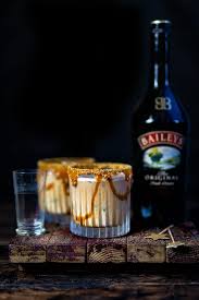 A portion of coffee liqueur (e.g., tia maria, kahlúa or patrón cafe) is . Baileys White Russian Supergolden Bakes
