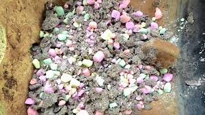 Sebelum memasang lawa(jerat),pertama sekali kenal pasti dahulu solug(laluan) babi hutan.selepas itu barulah pasang lawa(jerat).lawa(jerat) adalah salah satu cara yang paling senang dan ringkas untuk menangkap babi hutan.lawa(jerat) ini hanya menggunakan seutas tali ataupun wayar besar.cara. Belacan Ubat Gegat Cegah Monyet Dan Babi Hutan Impiana