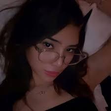 Danielle Kershner's Instagram, Twitter & Facebook