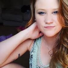 Amanda Largent (@AmandaRebecca21)