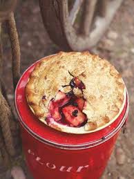Appleberry Pie Fruit Recipes Jamie Oliver Recipes Recipe Jamie Oliver Recipes Fruit Recipes Desserts